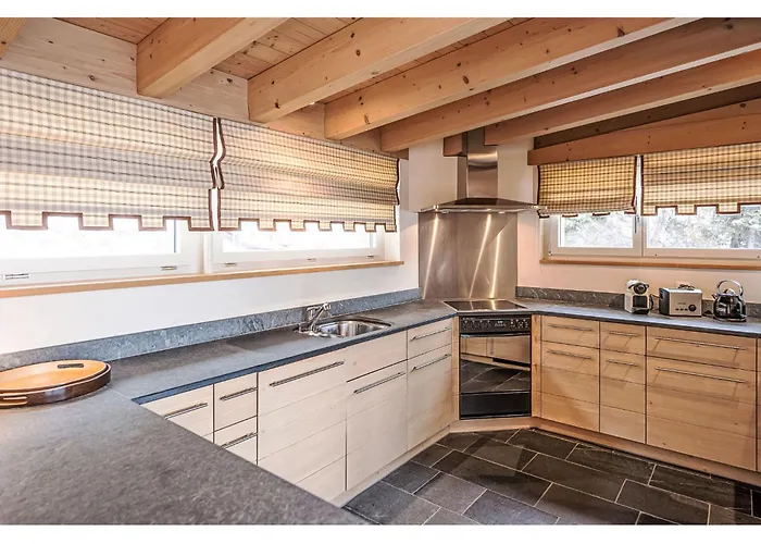 Appartamento Chesa Crusch 7 By Interhome